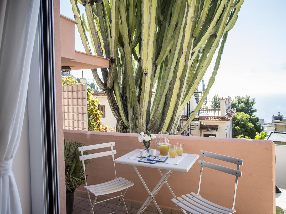 La Malandrina - Apartments & Suites Taormina Kültér fotó
